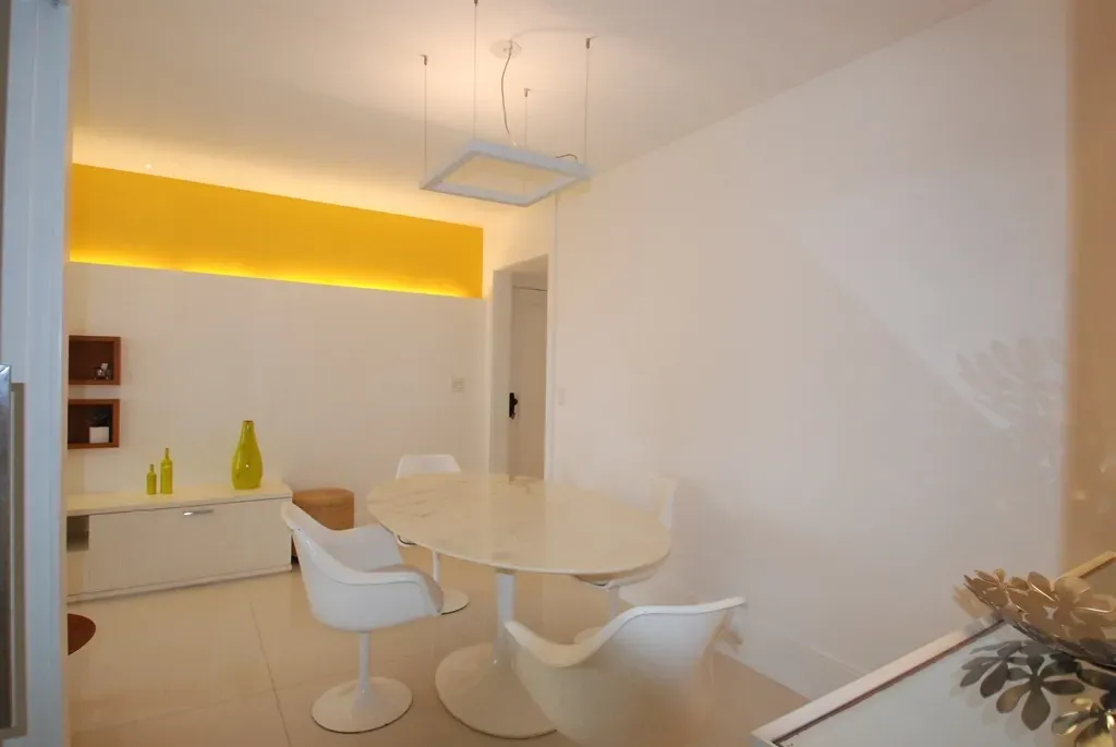Furnished apartment with 2 bedrooms and open kitchen — photo 6