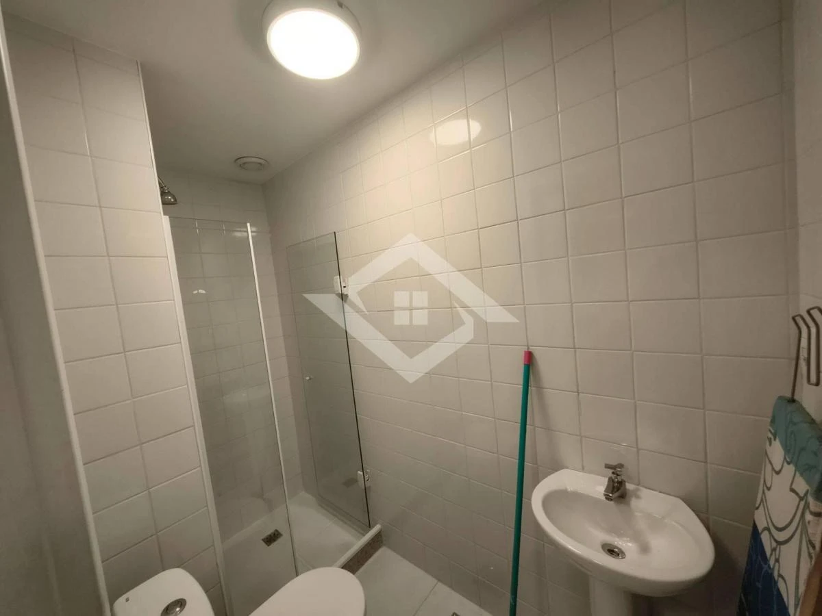 Furnished apartment, 111 m², with a washing machine — photo 34