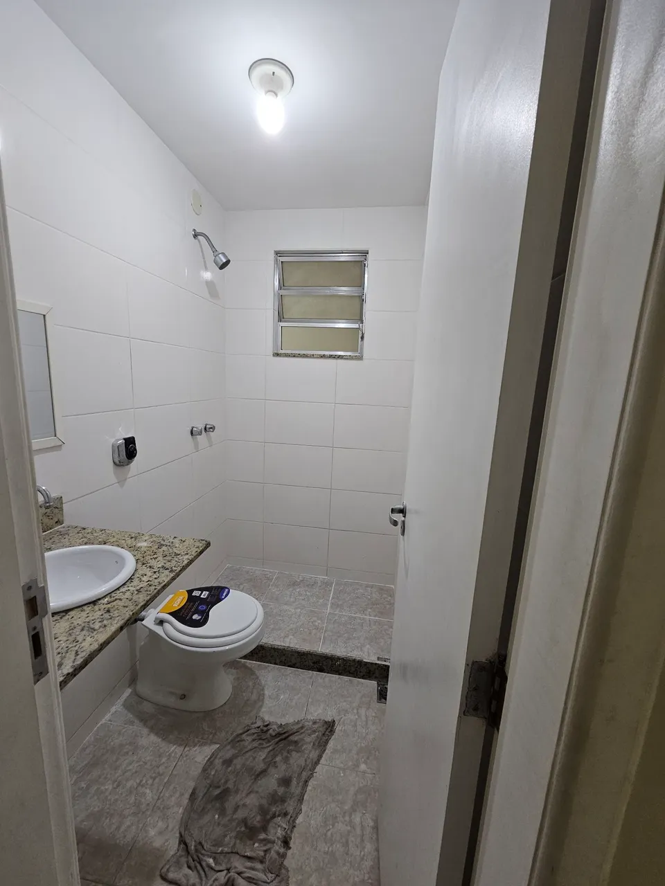 Unfurnished house with 2 bedrooms and 3 bathrooms — photo 12