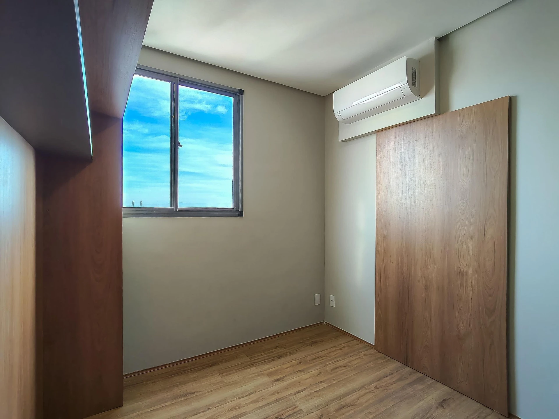 2-bedroom apartment in a building with a sauna — photo 11