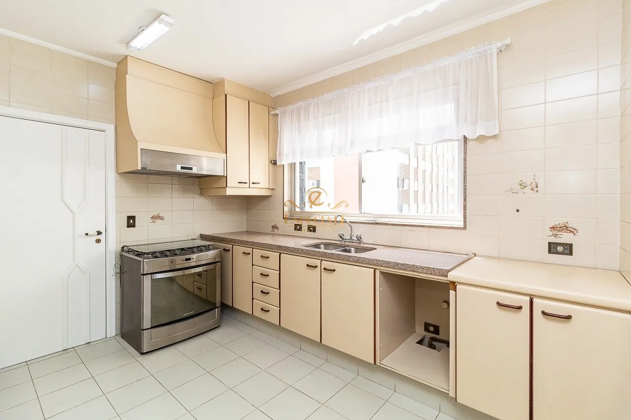 Apartamento de 379 m² com 4 quartos e 2 vagas — photo 51
