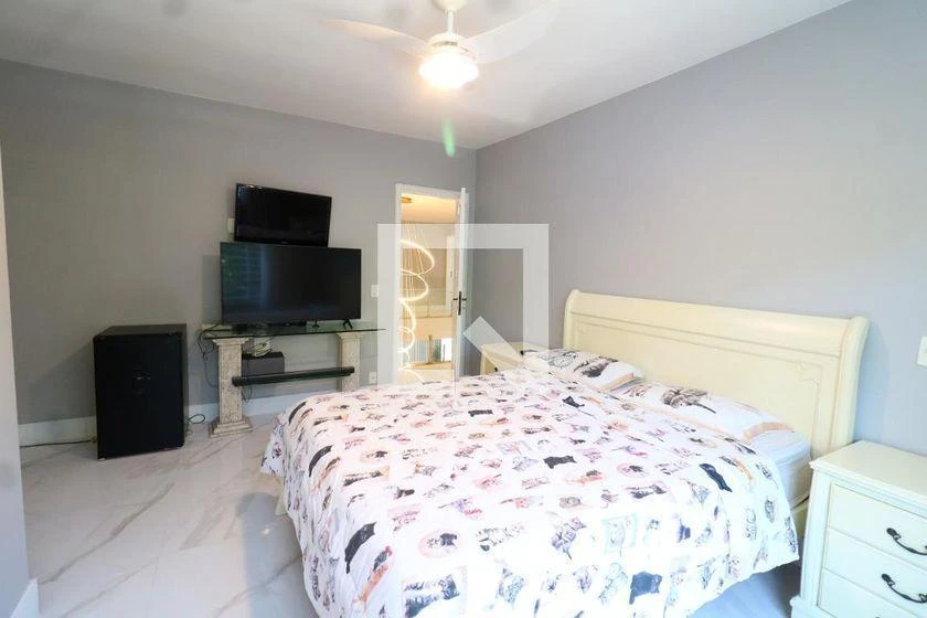 Furnished house with 5 en-suite bedrooms and open kitchen — photo 39
