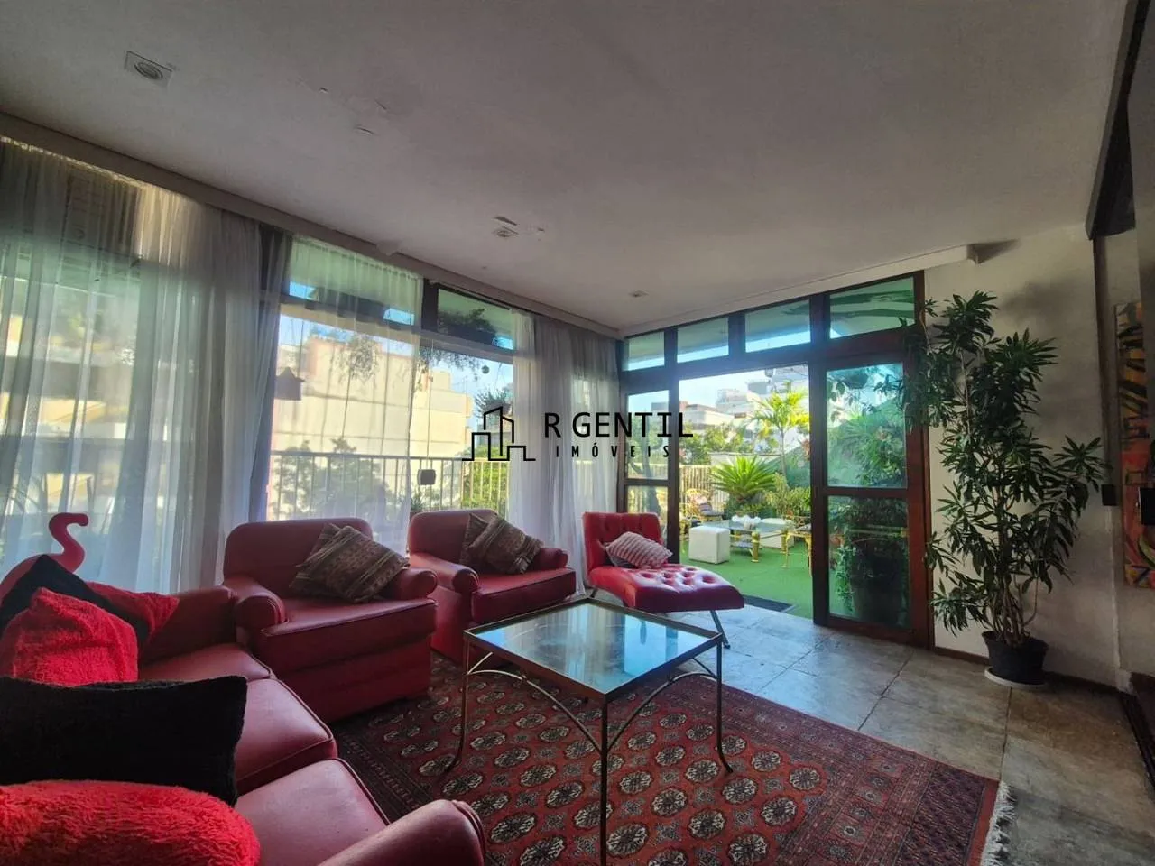 Unfurnished apartment with 3 bedrooms and a balcony — photo 3