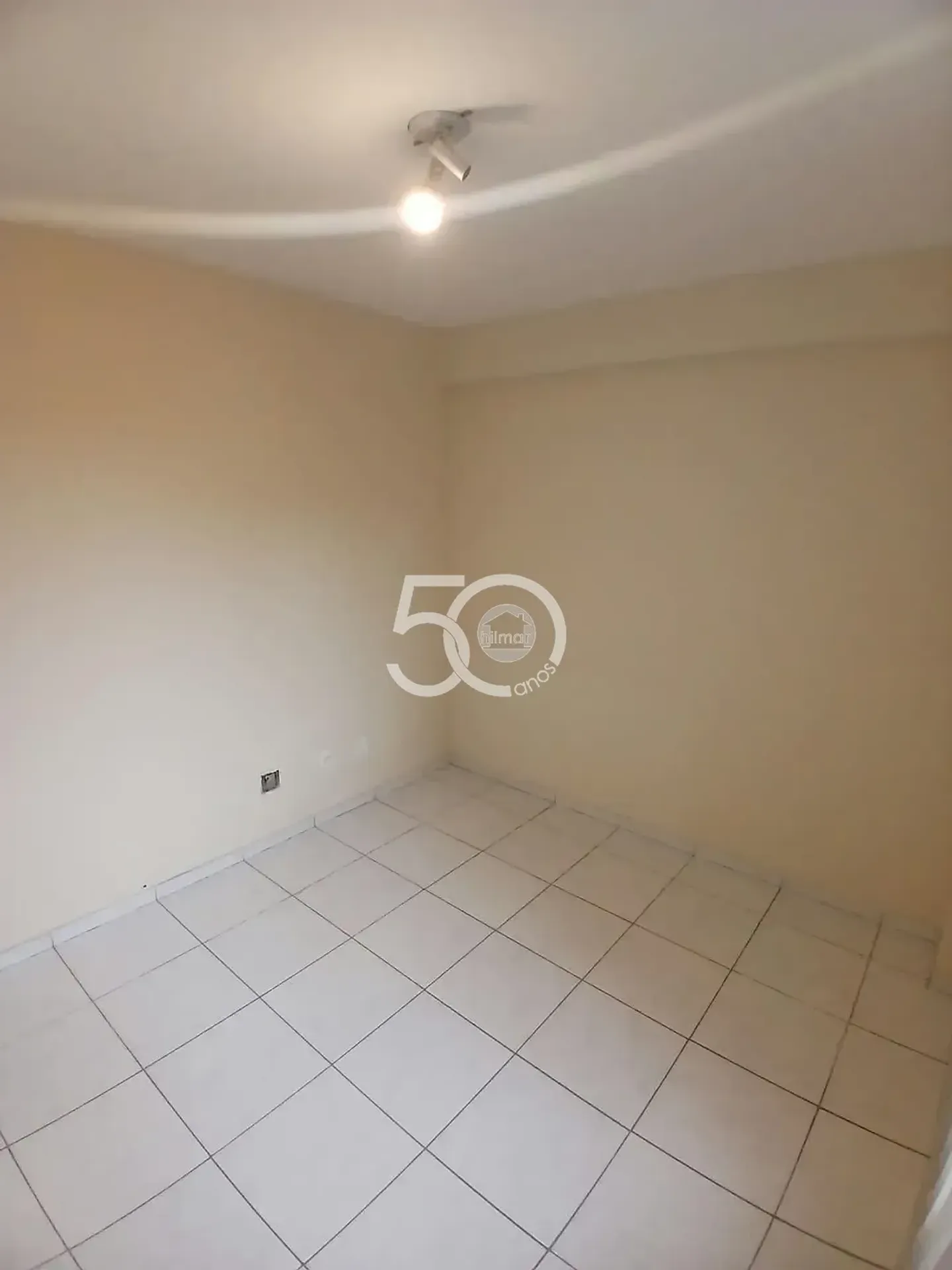 98 m² apartment with 3 bedrooms and 2 garage spaces — photo 24