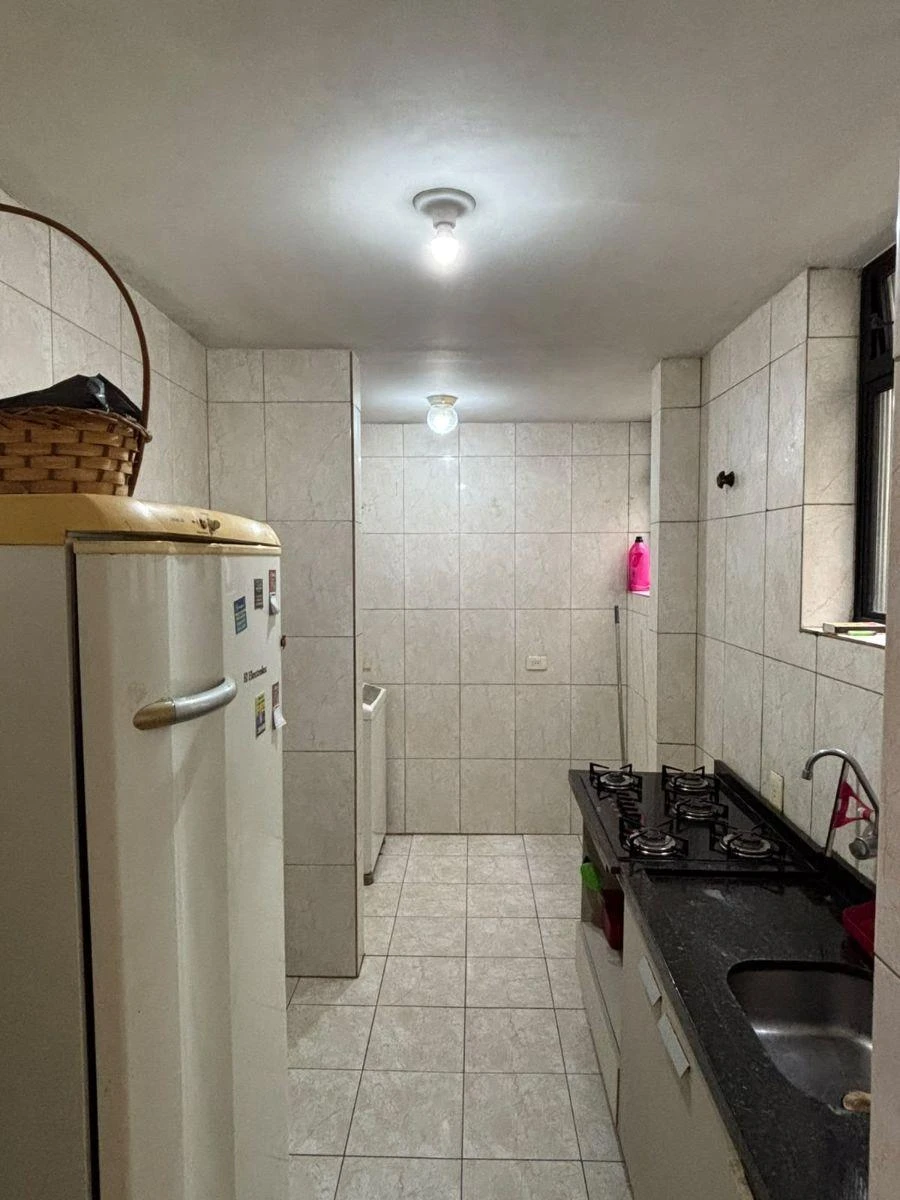 2-bedroom apartment with a washing machine in Curitiba — photo 2