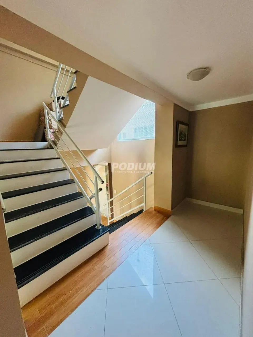 Unfurnished house with 5 bedrooms and 5 bathrooms — photo 18