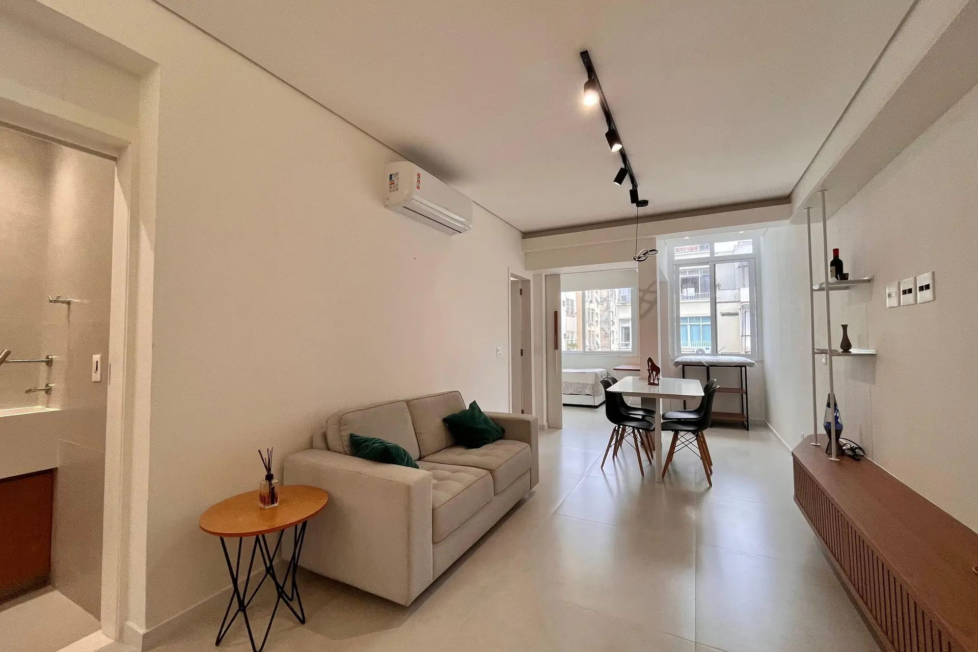 Furnished apartment, 70 m², with a home office — photo 26