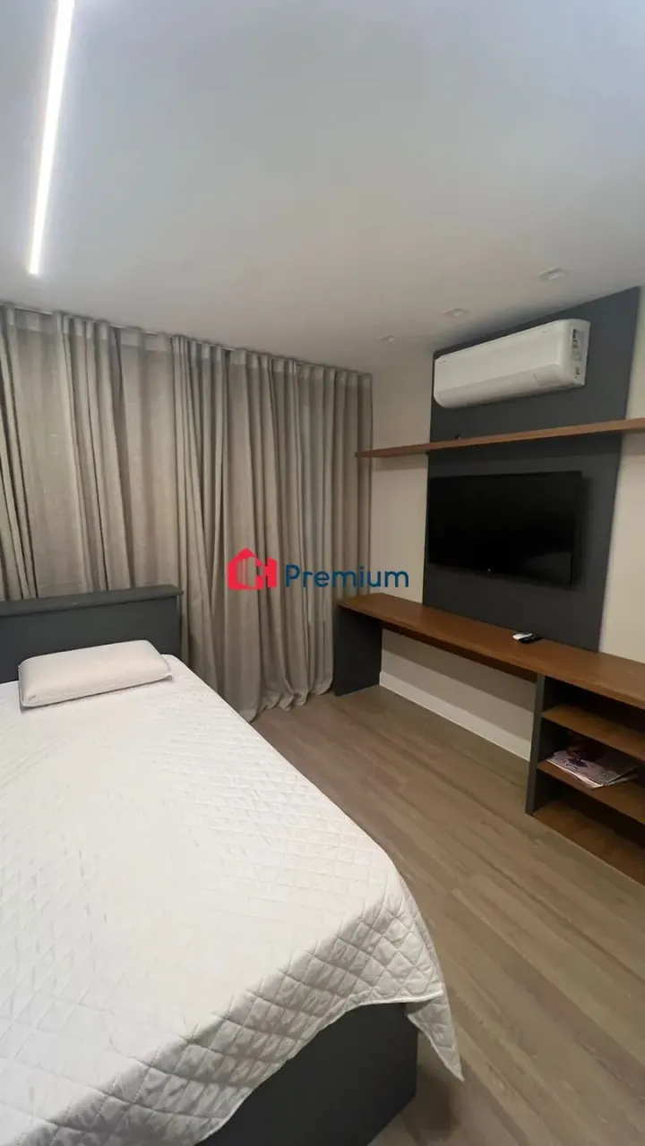 Furnished apartment with 2 bedrooms and a balcony — photo 12