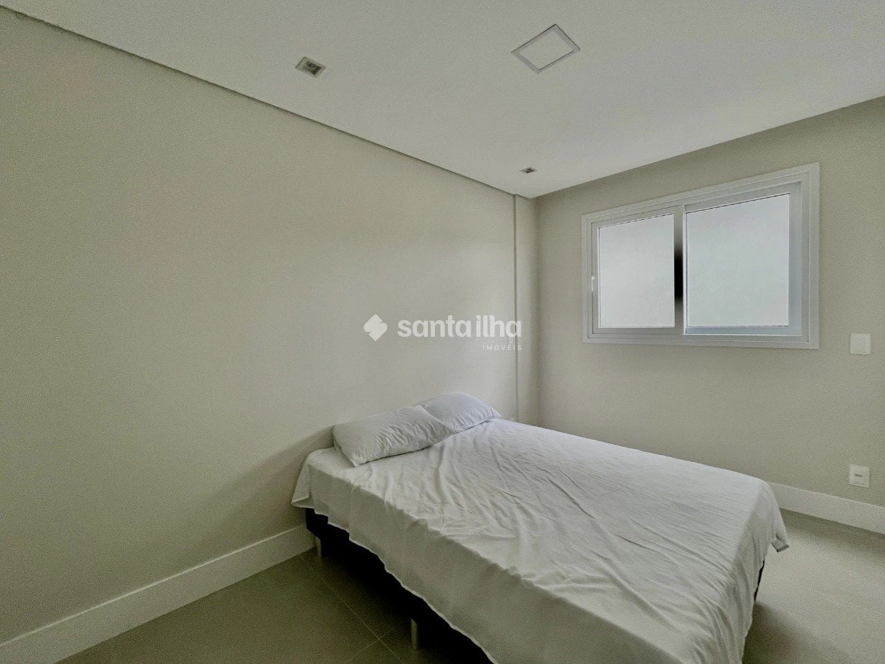Floor-to-ceiling windows in a 3-bedroom apartment, 152 m² — photo 18