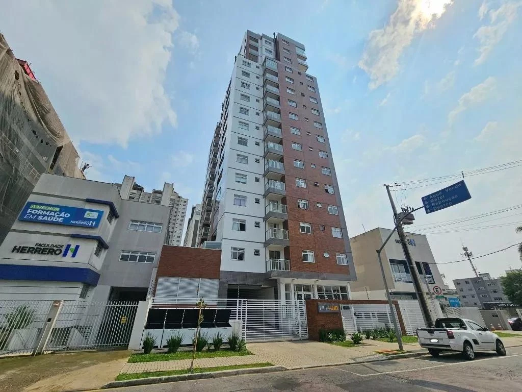 One-bedroom apartment with a grill on the balcony — photo 37