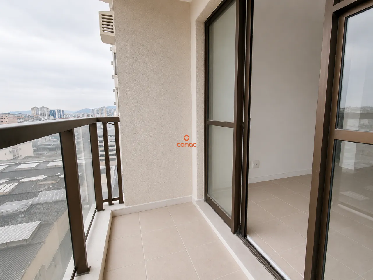 Rental apartment with 2 bedrooms, 2 bathrooms and parking — photo 11