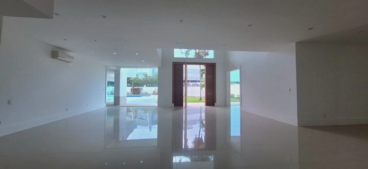 Casa duplex com 5 suítes e 8 banheiros, 900 m² — photo 6