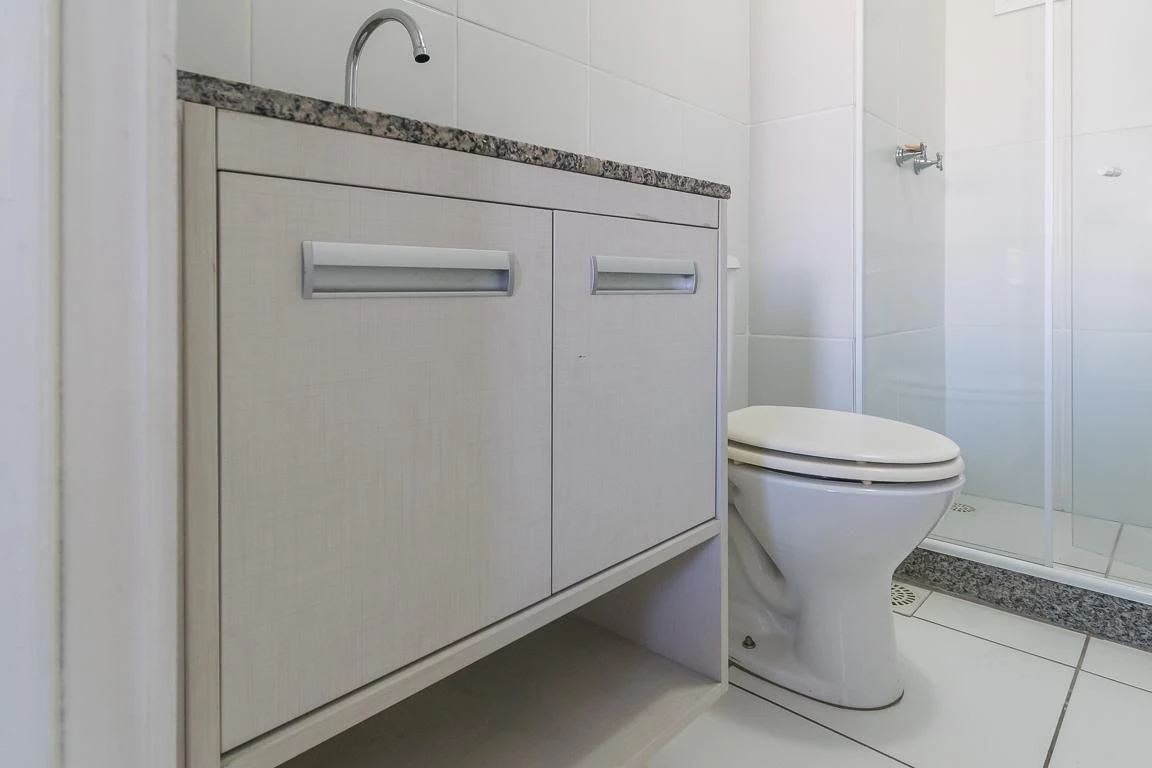 Furnished 3-bedroom apartment with 1 en-suite and balcony — photo 55