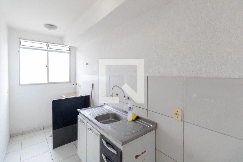 Apartamento de 2 quartos em condomínio com piscina — photo 10