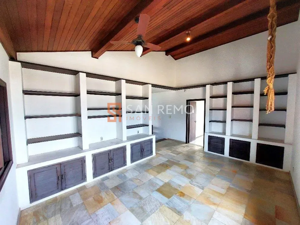 Furnished house 365 m² with 7 bedrooms and 7 bathrooms — photo 10