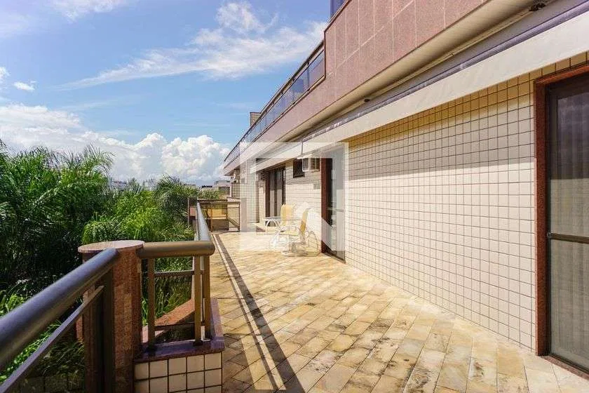 Duplex with 5 bedrooms and 550 m², 5 parking spaces — photo 18