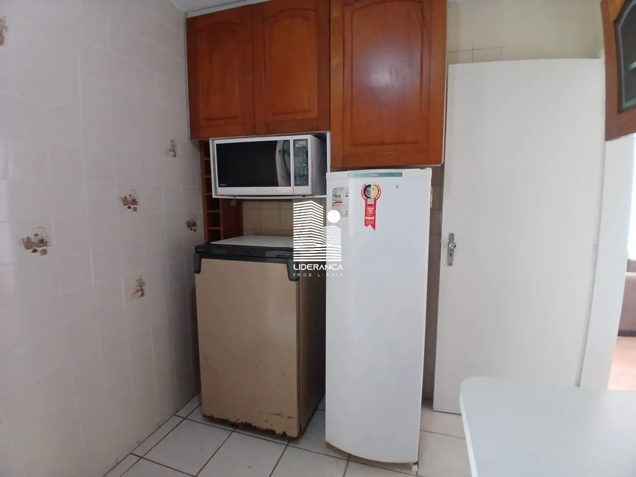 Apartamento de 3 dormitórios com cozinha a gás, 154 m² — photo 2