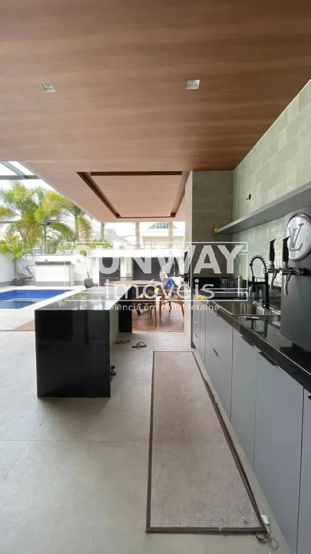 Furnished 4-bedroom house, 370 m² — photo 10
