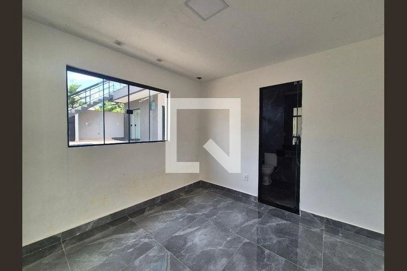 House, 400 m², with a washing machine — photo 14