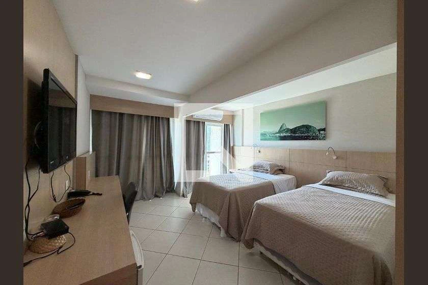 Студия 37 м² с балконом и компактной кухней — photo 2