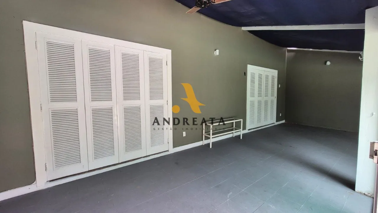 Unfurnished house with 5 bedrooms and 647 m² balcony — photo 16
