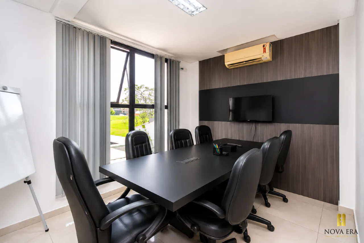 5-bedroom house with a home office — photo 13