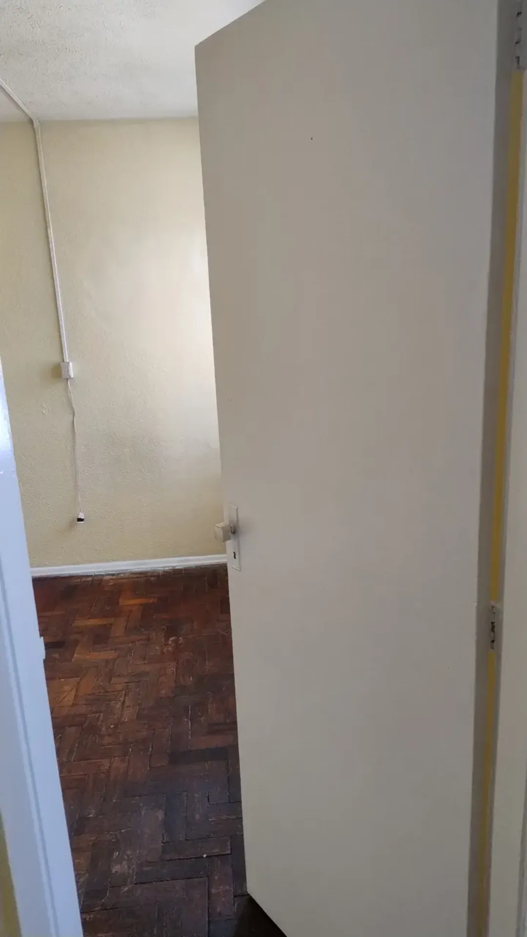 Wood or laminate floors in a one-bedroom apartment, 40 m² — photo 11