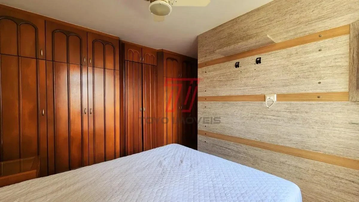 3-bedroom apartment with a bathtub in Curitiba — photo 22