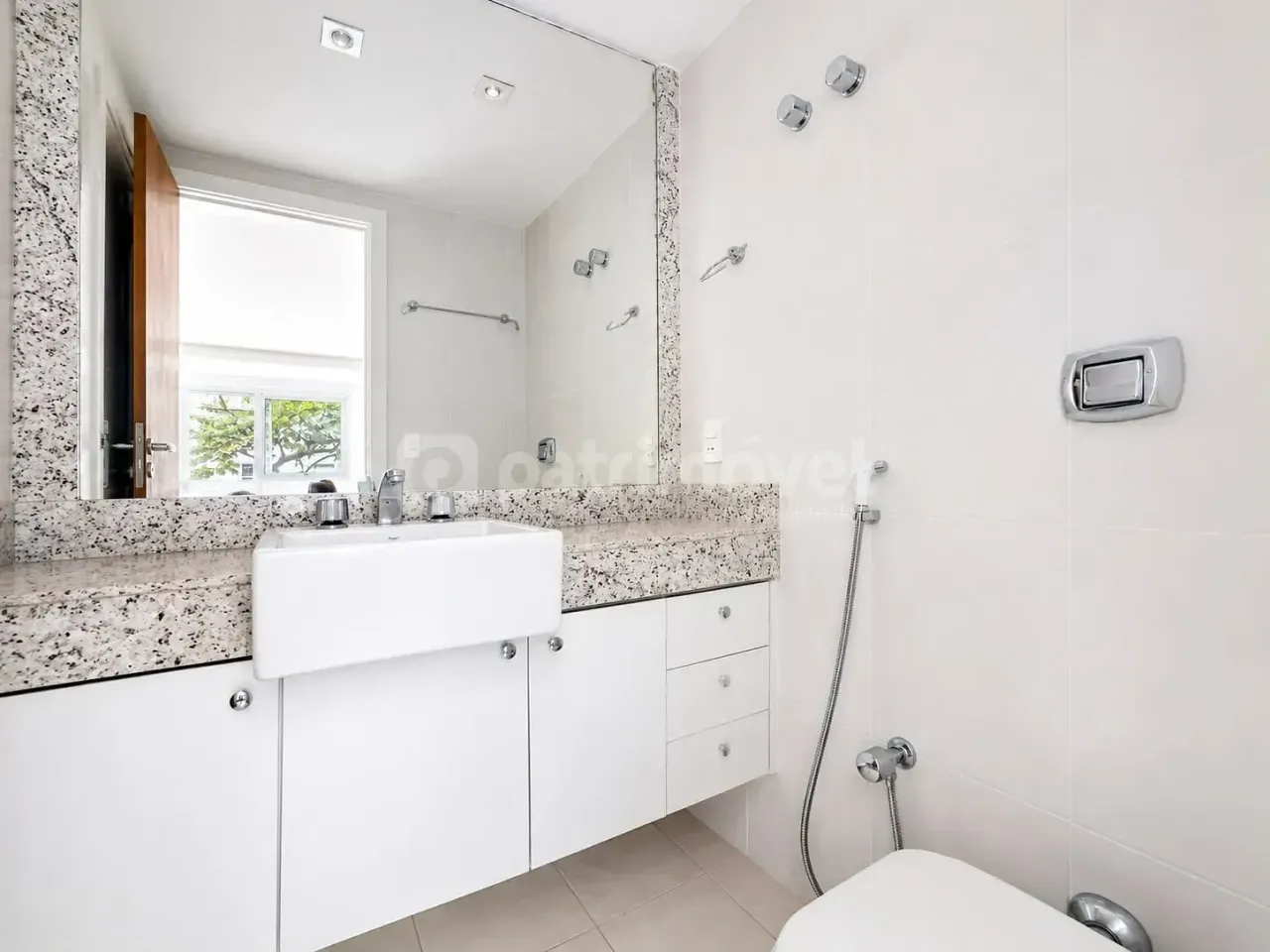 Apartamento para locação com 4 dormitórios e 5 banheiros — photo 21