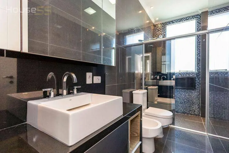 113 m² apartment with 1 bedroom and a balcony — photo 24