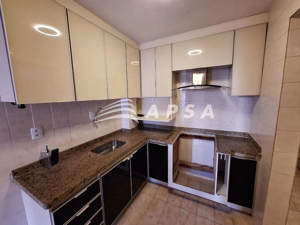 Квартира 61 м² з 2 спальнями та 1 місцем паркування — photo 2