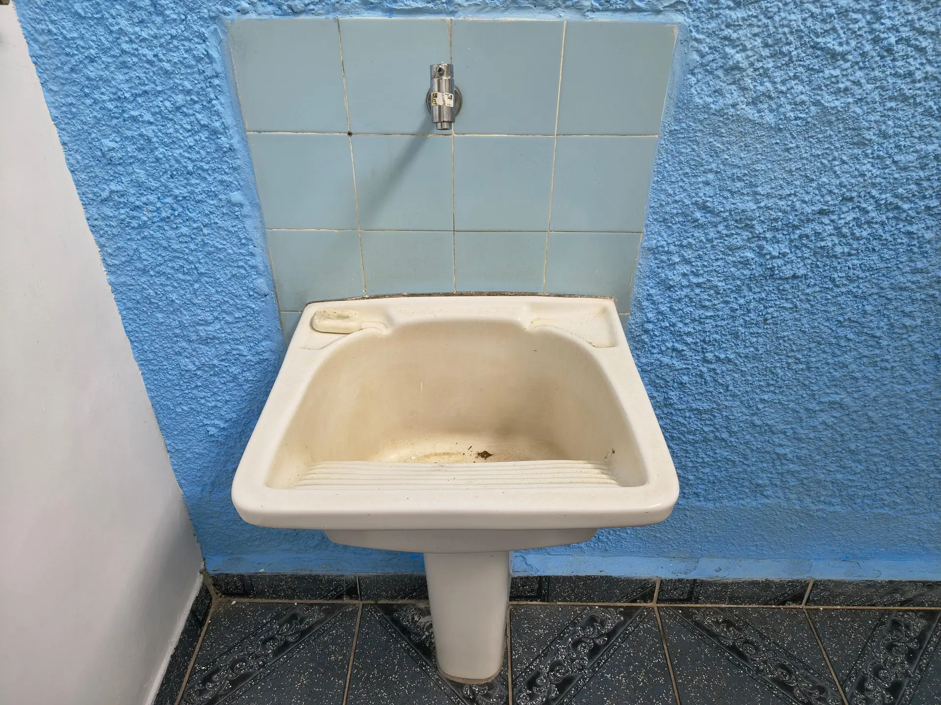 Незамебльований будинок для оренди: 3 спальні та власний сад — photo 10