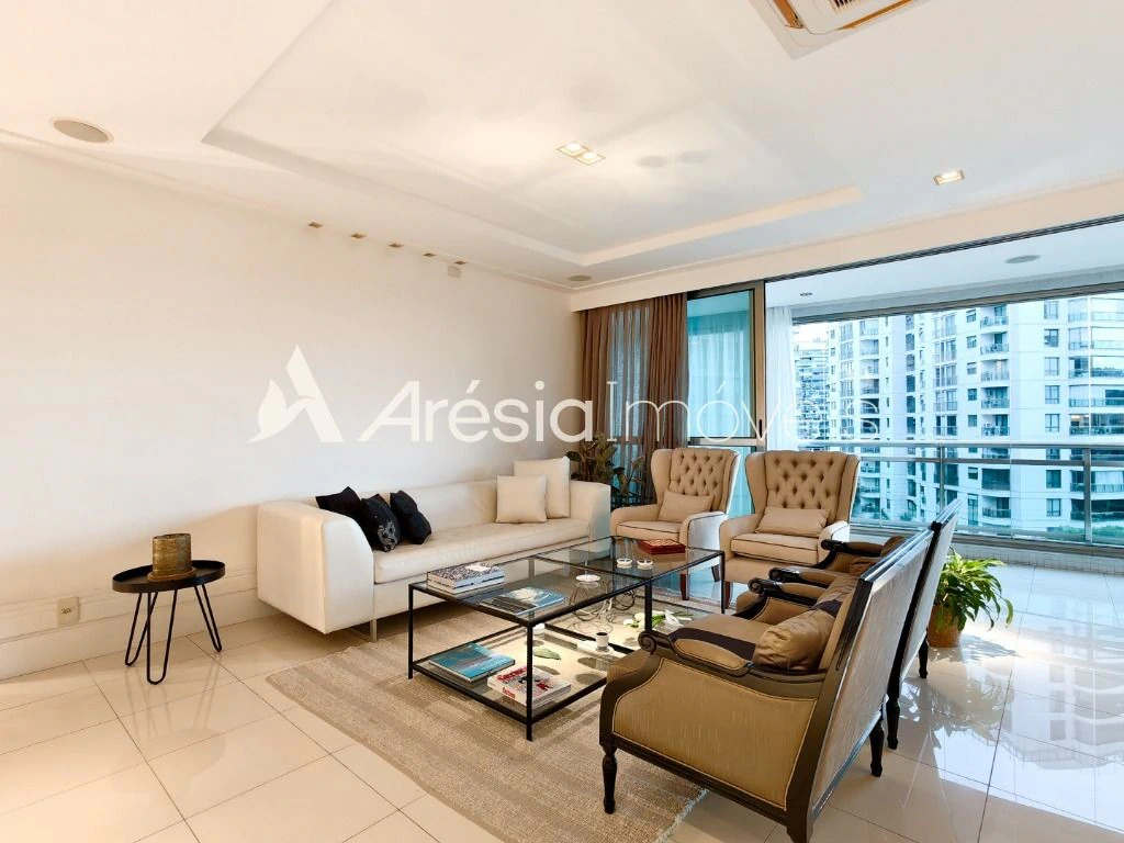 Furnished apartment with 4 bedrooms and private BBQ area — photo 14