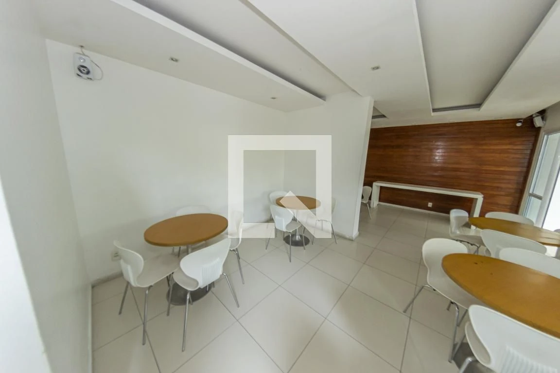 Furnished 2-bedroom apartment with 1 bath and parking — photo 53