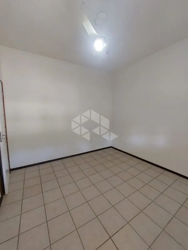 210 m² rental house with 4 bedrooms and a grilled balcony — photo 9