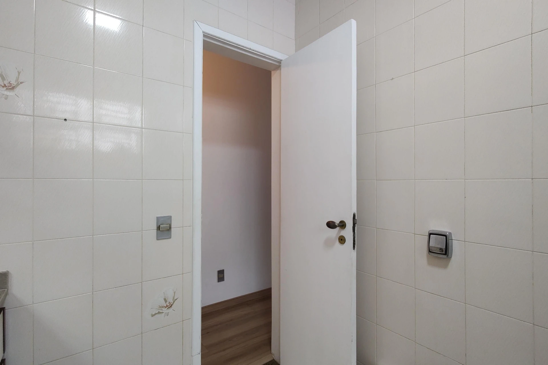 Jacuzzi y 3 dormitorios: casa de 742 m² — photo 88