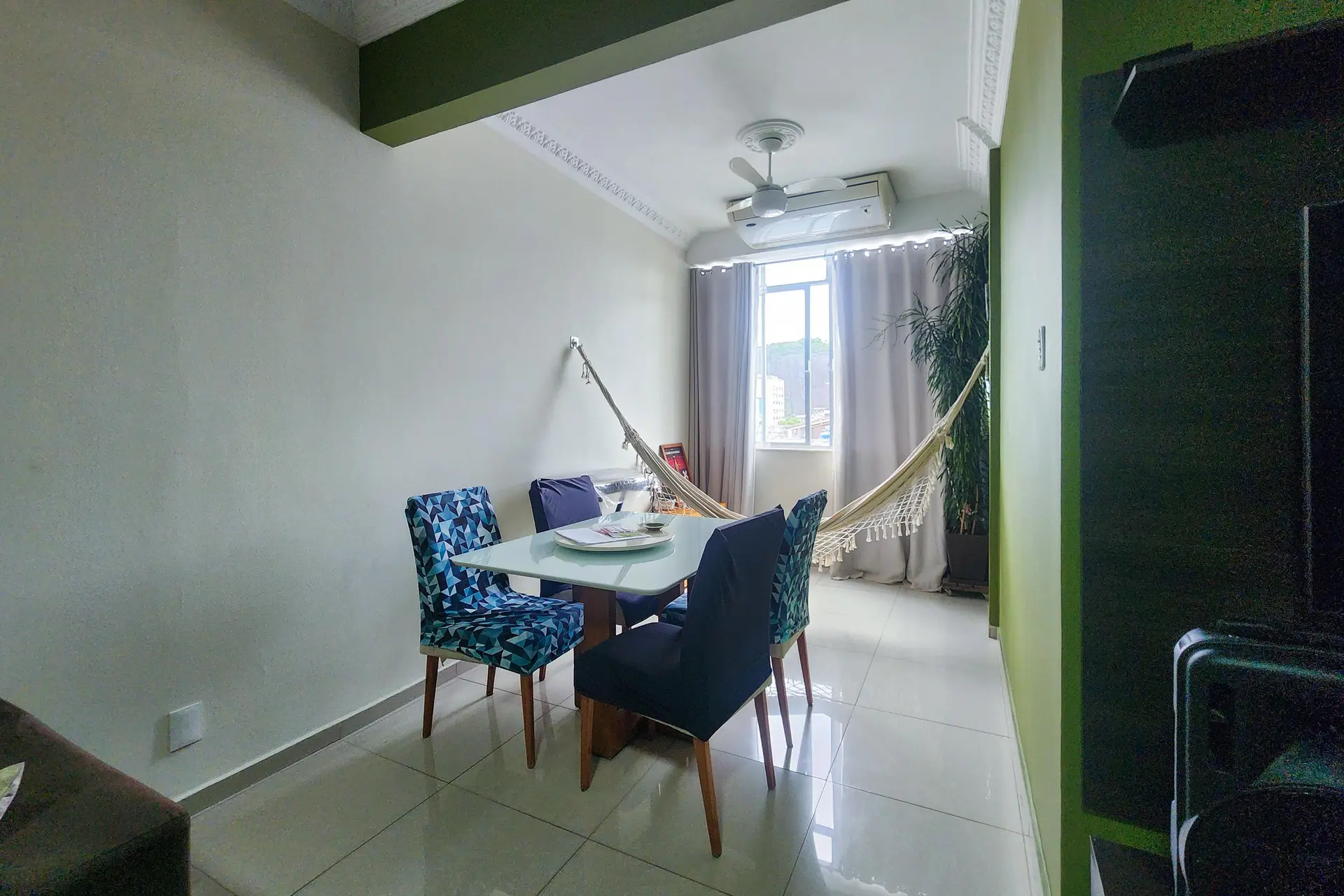 3-bedroom apartment with a bathtub — photo 16