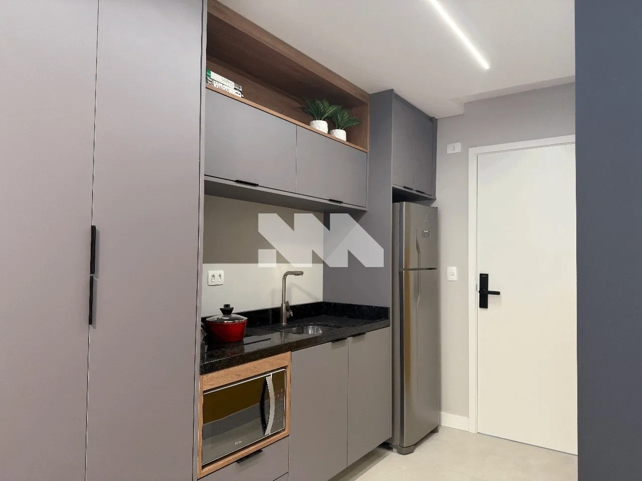 Apartamento de 1 quarto com espaço de home office, Centro — photo 7