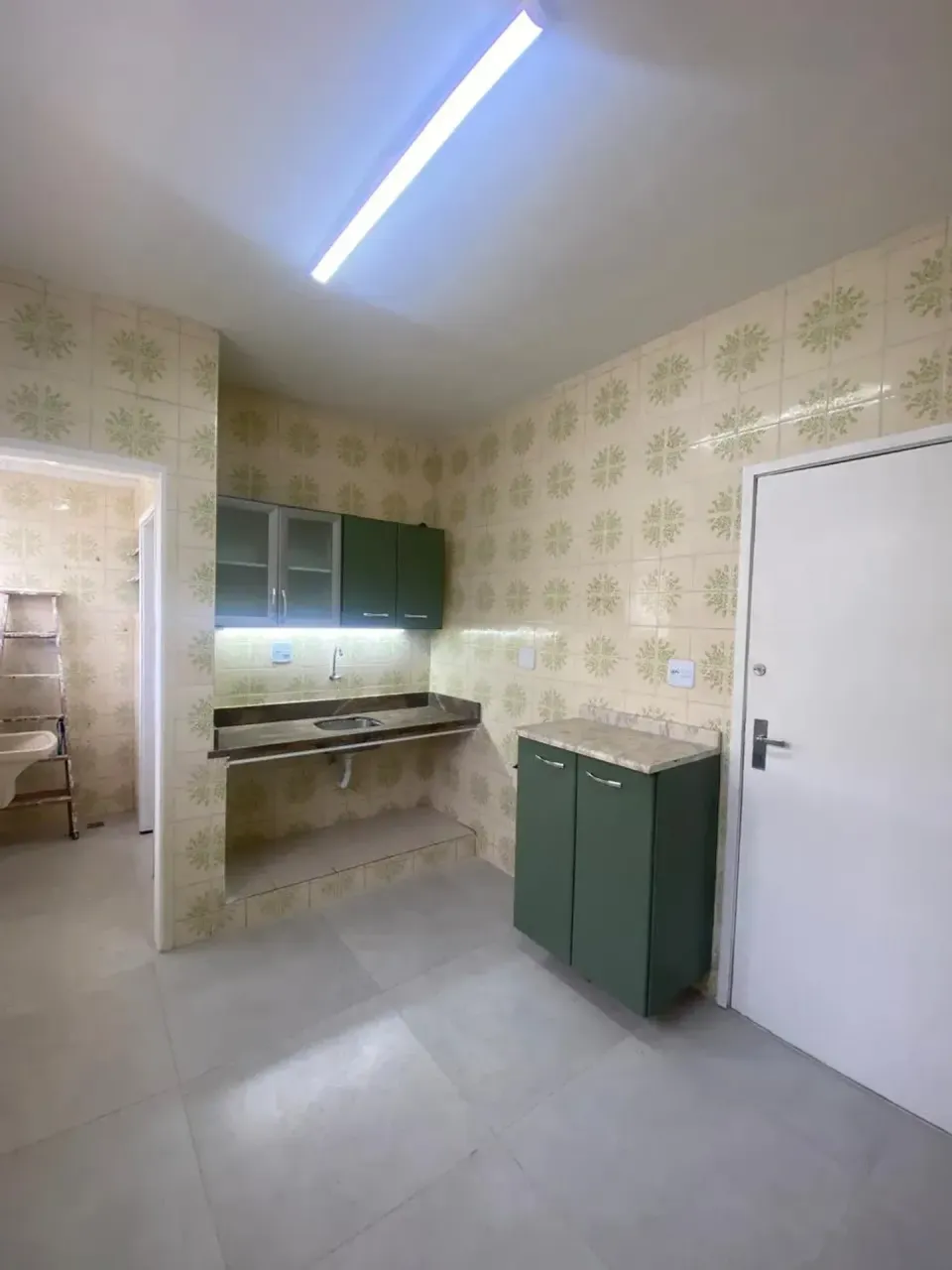 Unfurnished 3-bedroom apartment with 78 m² — photo 2