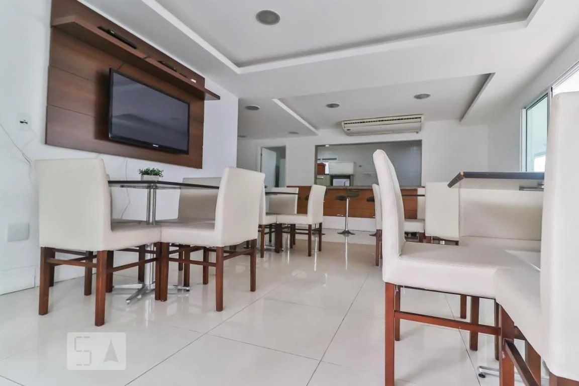 2-bedroom apartment with 1 en-suite and balcony BBQ — photo 42