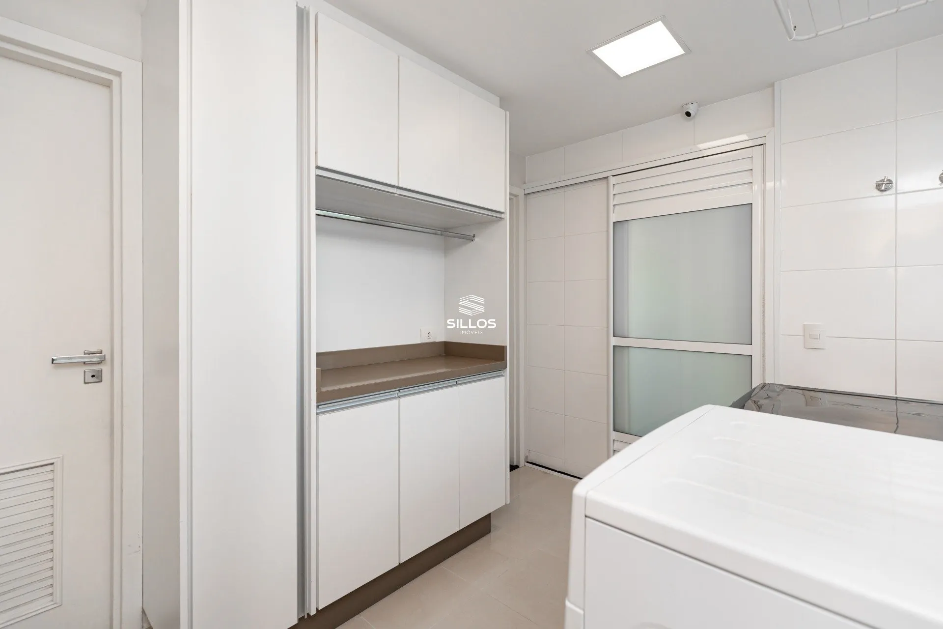 Квартира 321 м² з 3 спальнями-сюїтами і 4 паркомісцями — photo 16