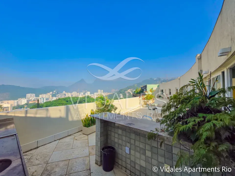 Furnished 715 m² apartment with 4 en-suite bedrooms — photo 51