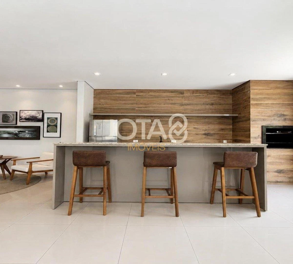 Floor-to-ceiling windows in a 3-bedroom apartment, 150 m² — photo 17