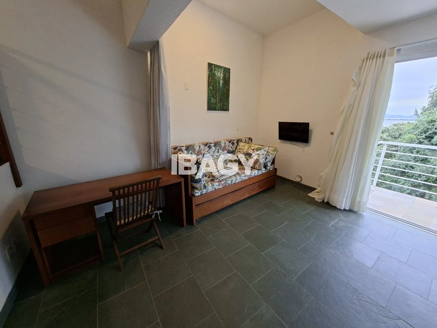 Furnished apartment, 50 m², with a washing machine — photo 8