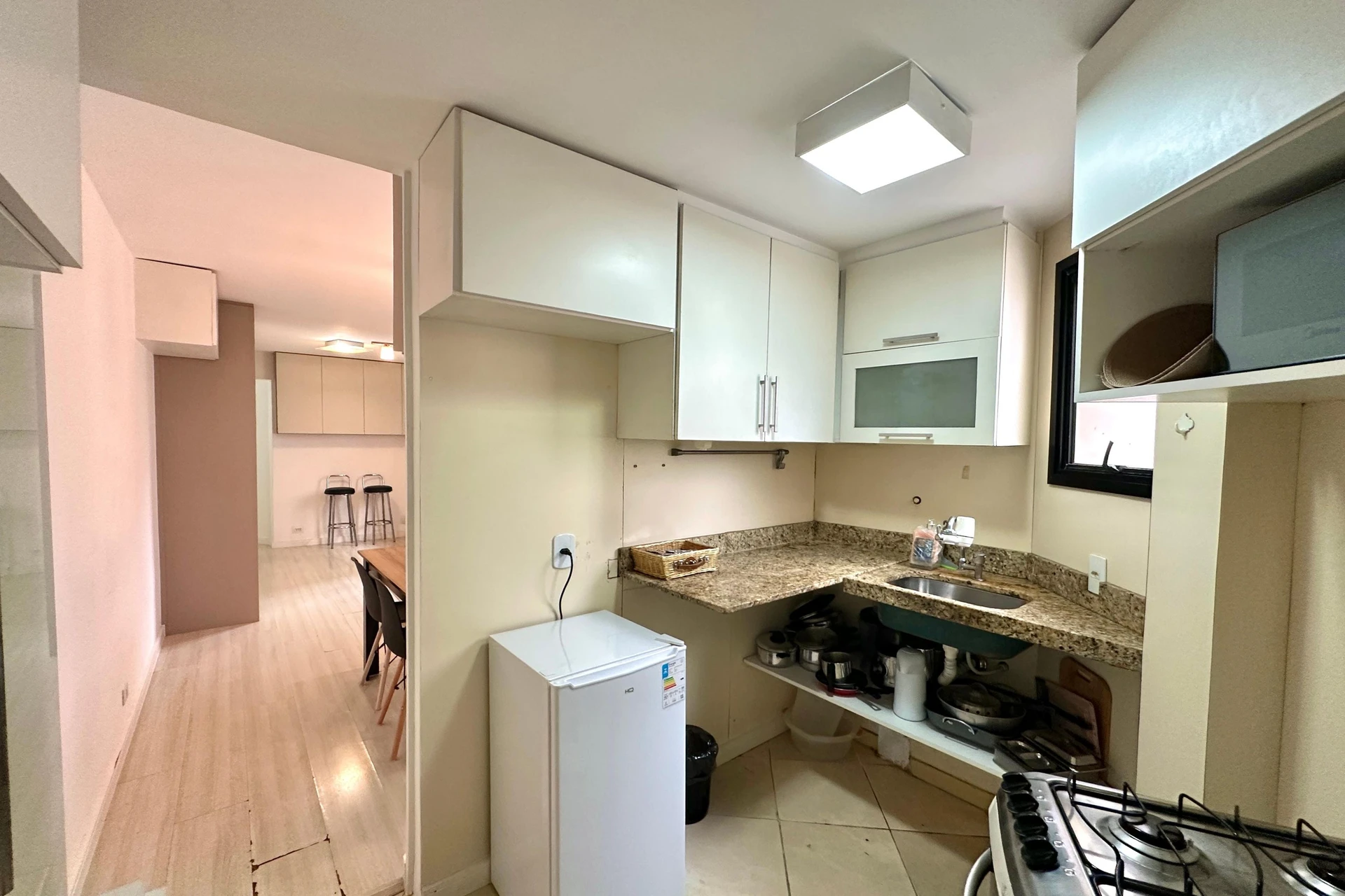 Furnished apartment with an open kitchen and 2 en-suite bedrooms — photo 22