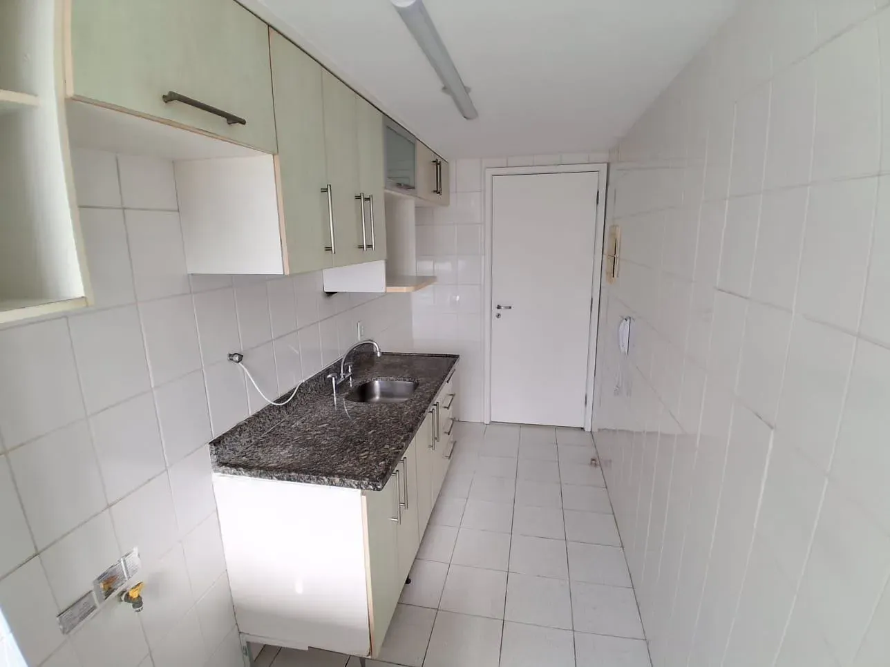 Home office in a 2-bedroom apartment, 89 m² — photo 2