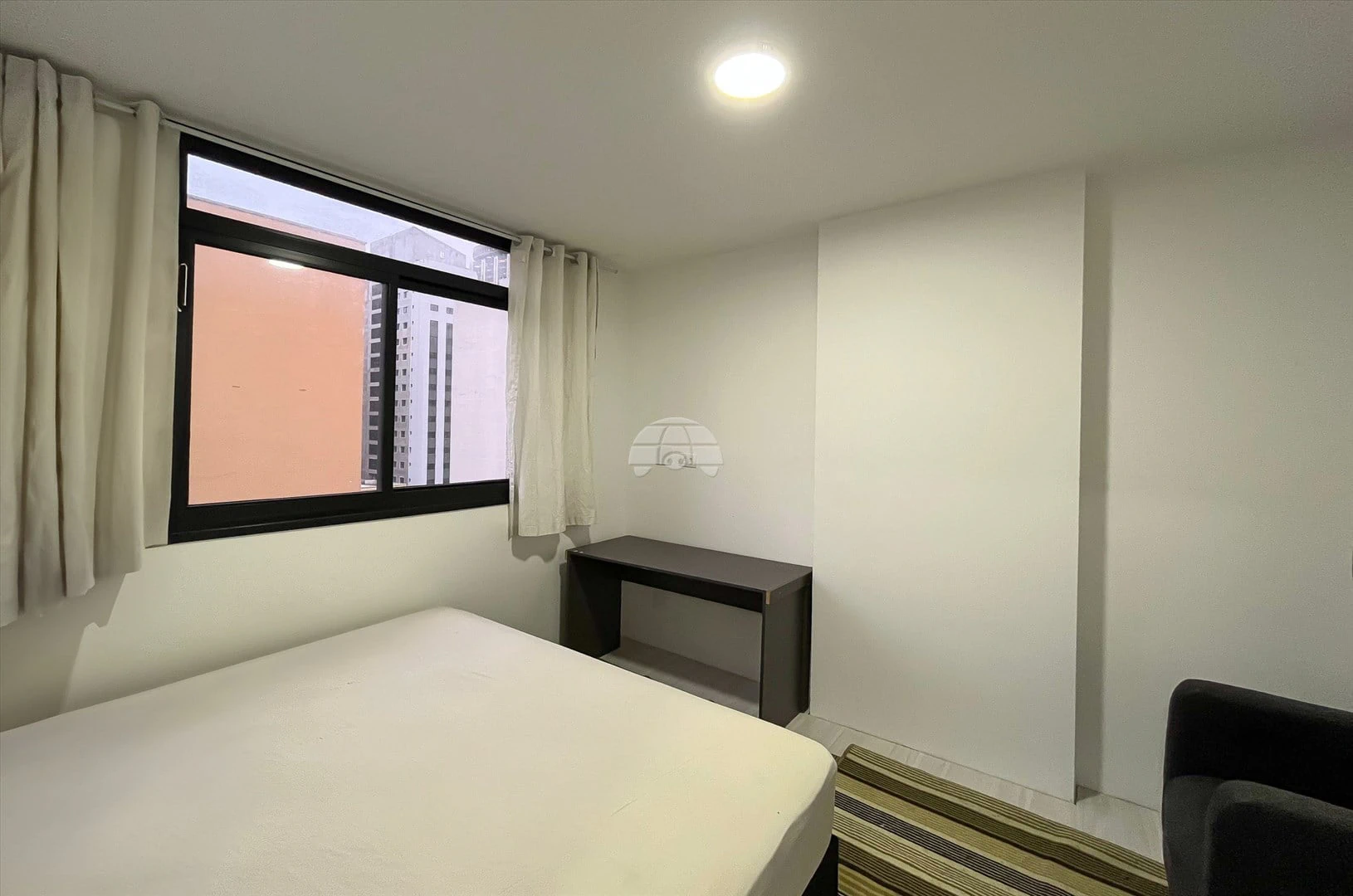 One-bedroom apartment with a home office in Curitiba — photo 4