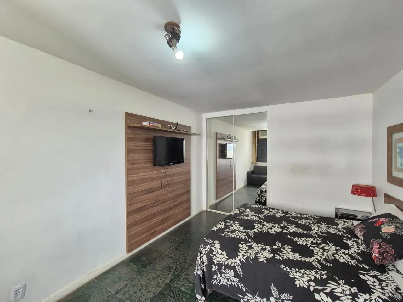 Вид на воду и 2 спальни: квартира 75 м² — photo 13