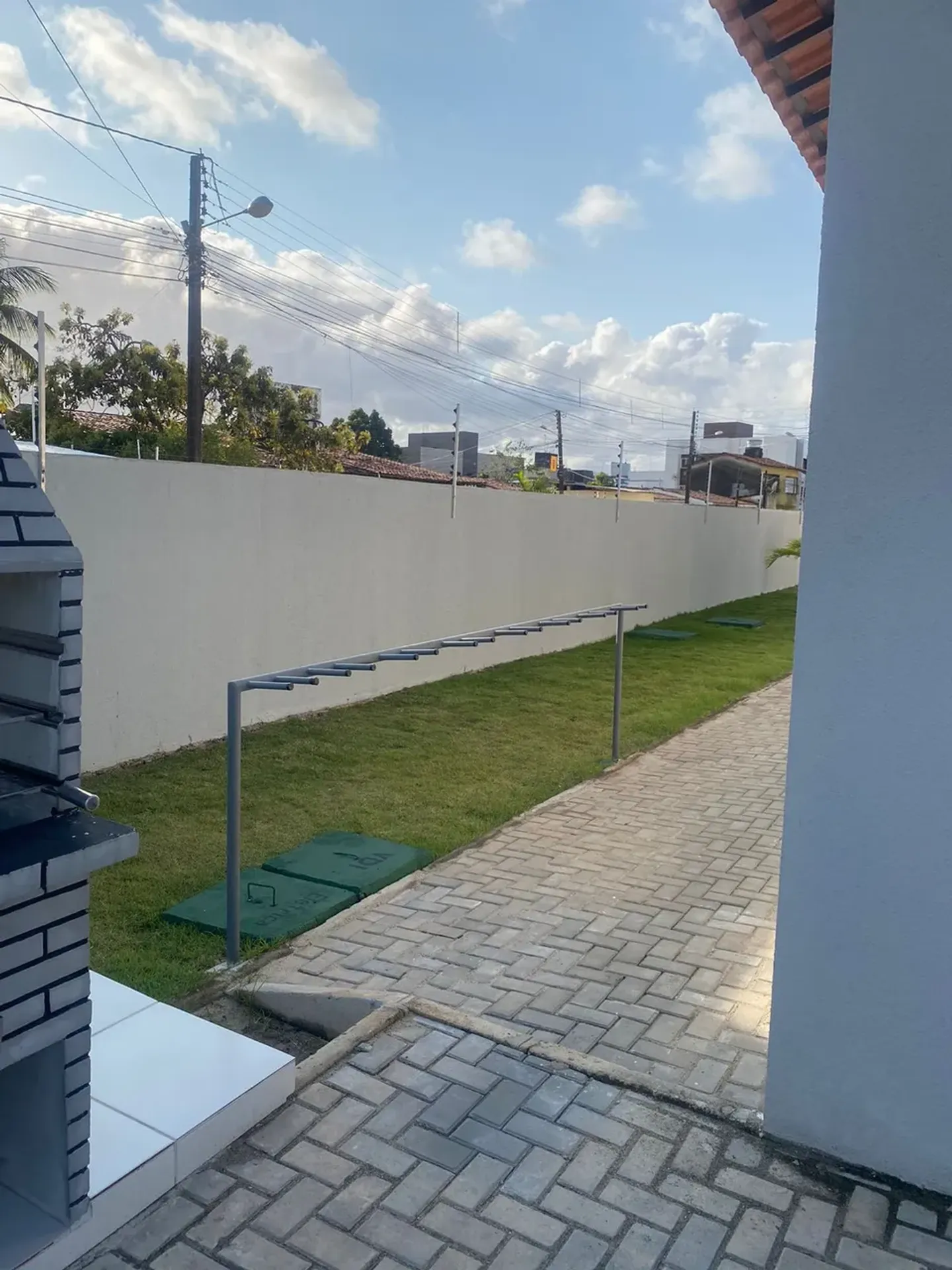 Квартира с 2 спальнями, в доме есть тренажёрный зал — photo 12