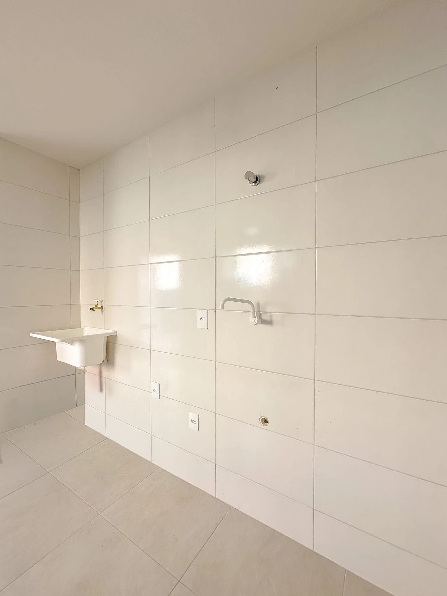 One-bedroom, 30 m² apartment in Florianópolis — photo 12
